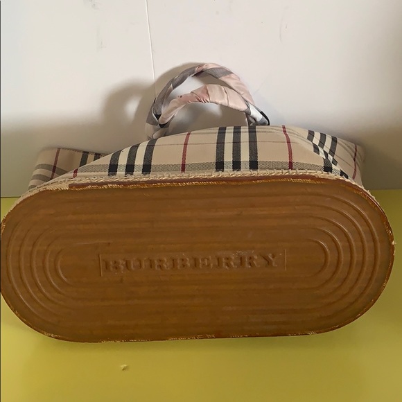 SOLD Burberry tote bag - Picture 3 of 6